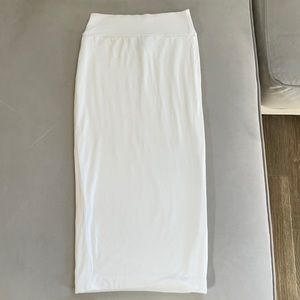 White tube skirt